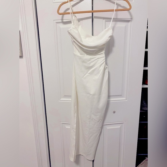 Hello Molly - Smooth Lines Midi Dress White - Picture 6 of 8